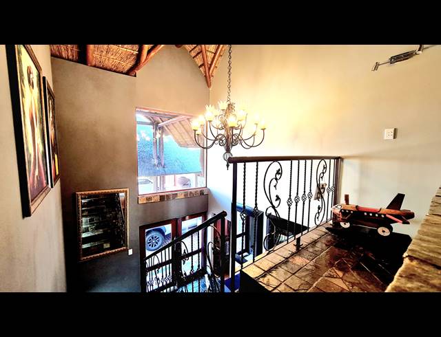 4 BEDROOM HOUSE FOR SALE IN LEEUWFONTEIN ESTATE